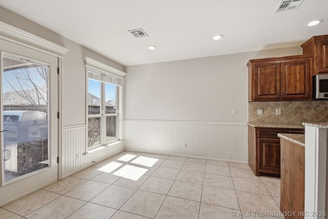 1218 E 133rd Place, Glenpool, OK 74033