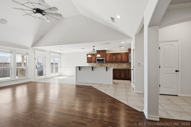 1218 E 133rd Place, Glenpool, OK 74033