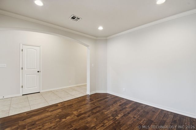 1218 E 133rd Place, Glenpool, OK 74033