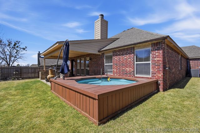 1218 E 133rd Place, Glenpool, OK 74033