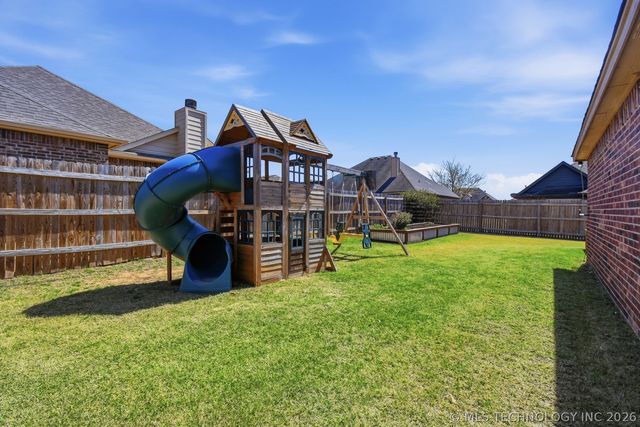 1218 E 133rd Place, Glenpool, OK 74033