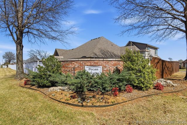 1218 E 133rd Place, Glenpool, OK 74033