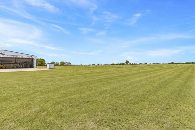 14705 County Road 545, Nevada, TX 75173