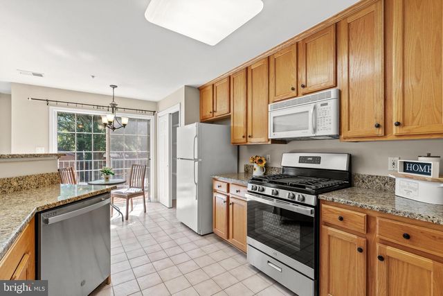 11846 BRETON CT #19B, Reston, VA 20191