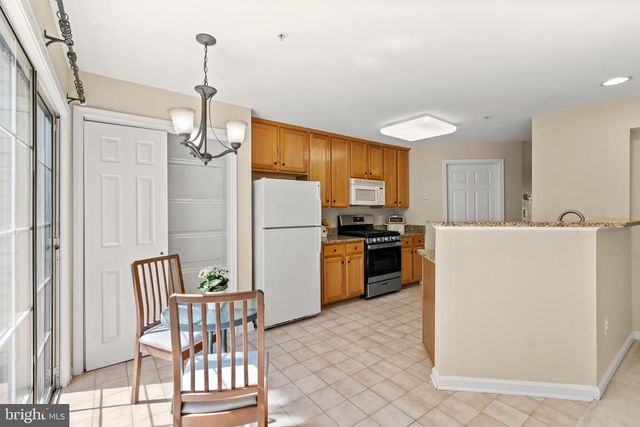 11846 BRETON CT #19B, Reston, VA 20191