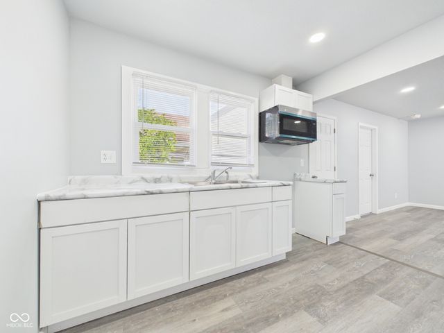 1403 W 3rd Street, Anderson, IN 46016