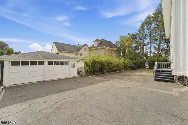 676 Belgrove Dr, Kearny Town, NJ 07032