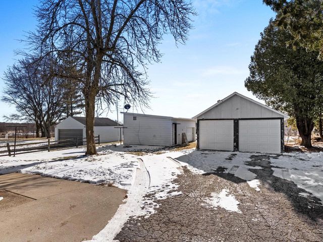 411 S Packer DRIVE, Manitowoc, WI 54220