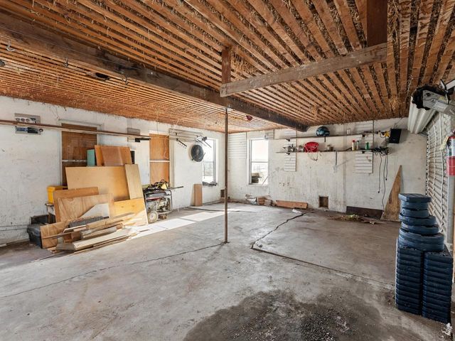 411 S Packer DRIVE, Manitowoc, WI 54220