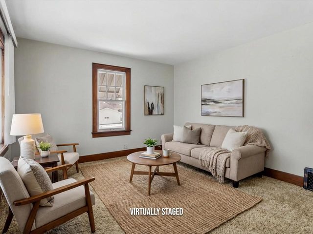 411 S Packer DRIVE, Manitowoc, WI 54220