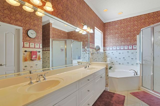 9461 Carrington Dr., Myrtle Beach, SC 29579