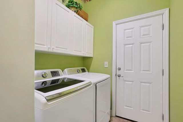 9461 Carrington Dr., Myrtle Beach, SC 29579