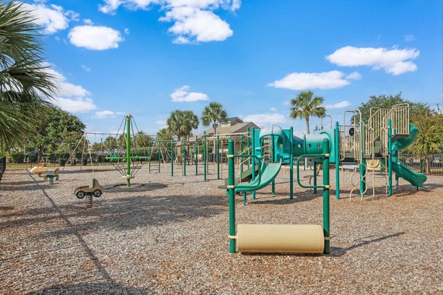 9461 Carrington Dr., Myrtle Beach, SC 29579