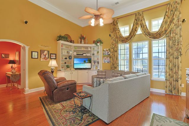 9461 Carrington Dr., Myrtle Beach, SC 29579