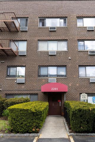 2201 Palmer Avenue 3F, New Rochelle, NY 10801