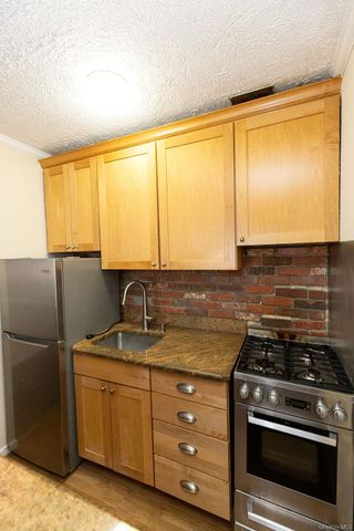 2201 Palmer Avenue 3F, New Rochelle, NY 10801