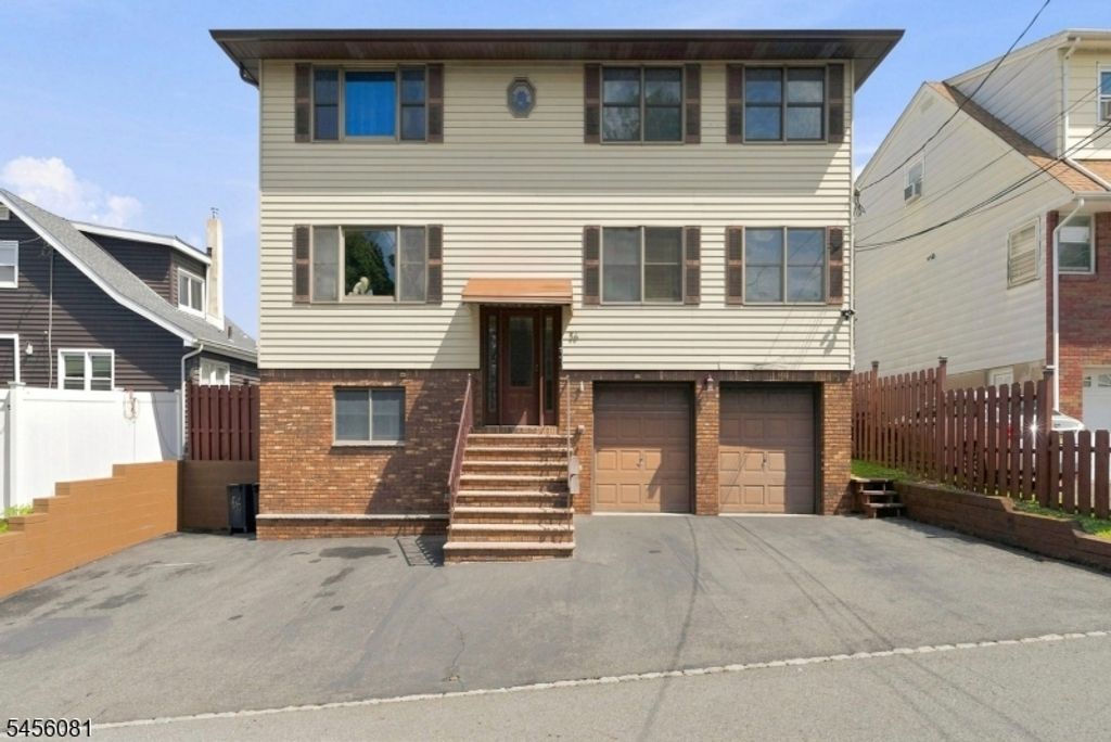 56 Hillcrest Ave, Woodland Park, NJ 07424 — photo 2