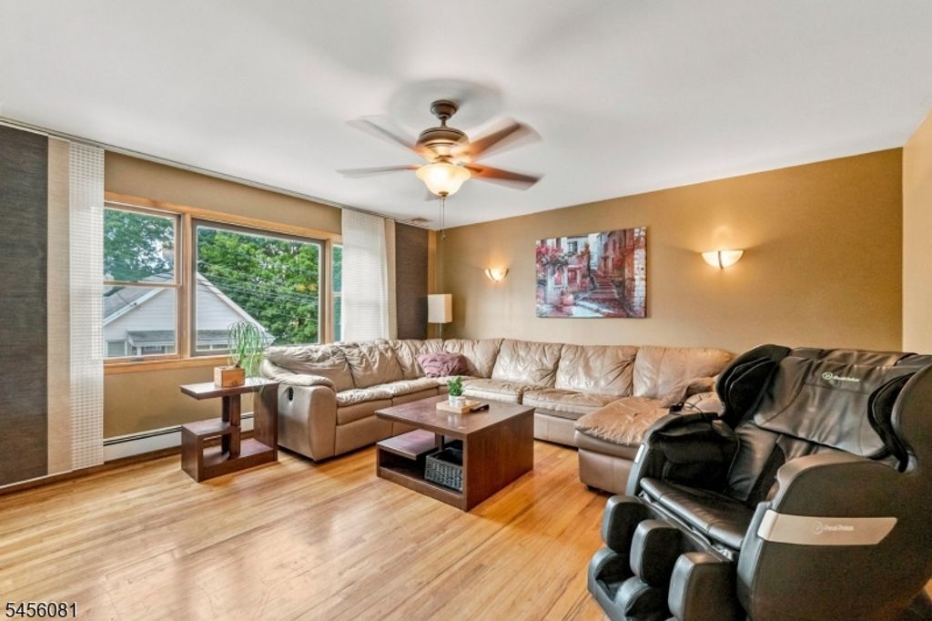 56 Hillcrest Ave, Woodland Park, NJ 07424 — photo 4