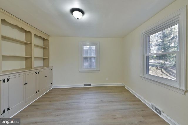 8106 CADWALADER AVE, Elkins Park, PA 19027