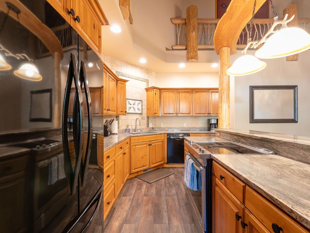 311 Wood Run Drive B, Whitefish, MT 59937 photo 15