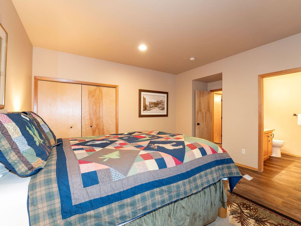 311 Wood Run Drive B, Whitefish, MT 59937 photo 21