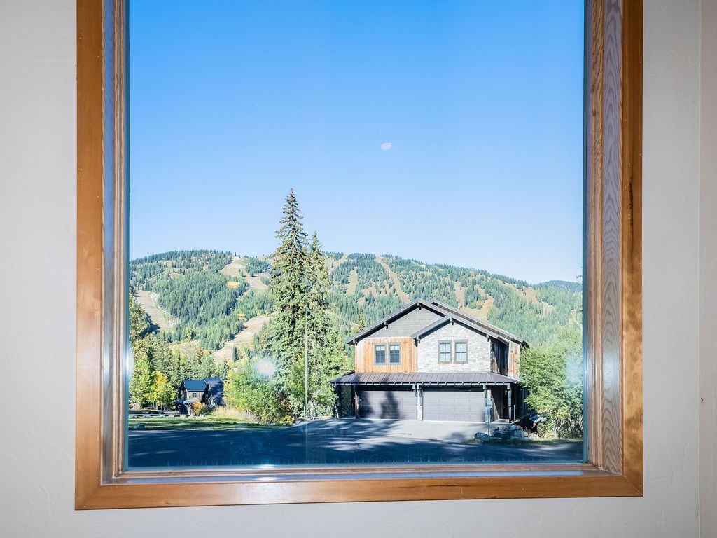 311 Wood Run Drive B, Whitefish, MT 59937 photo 24