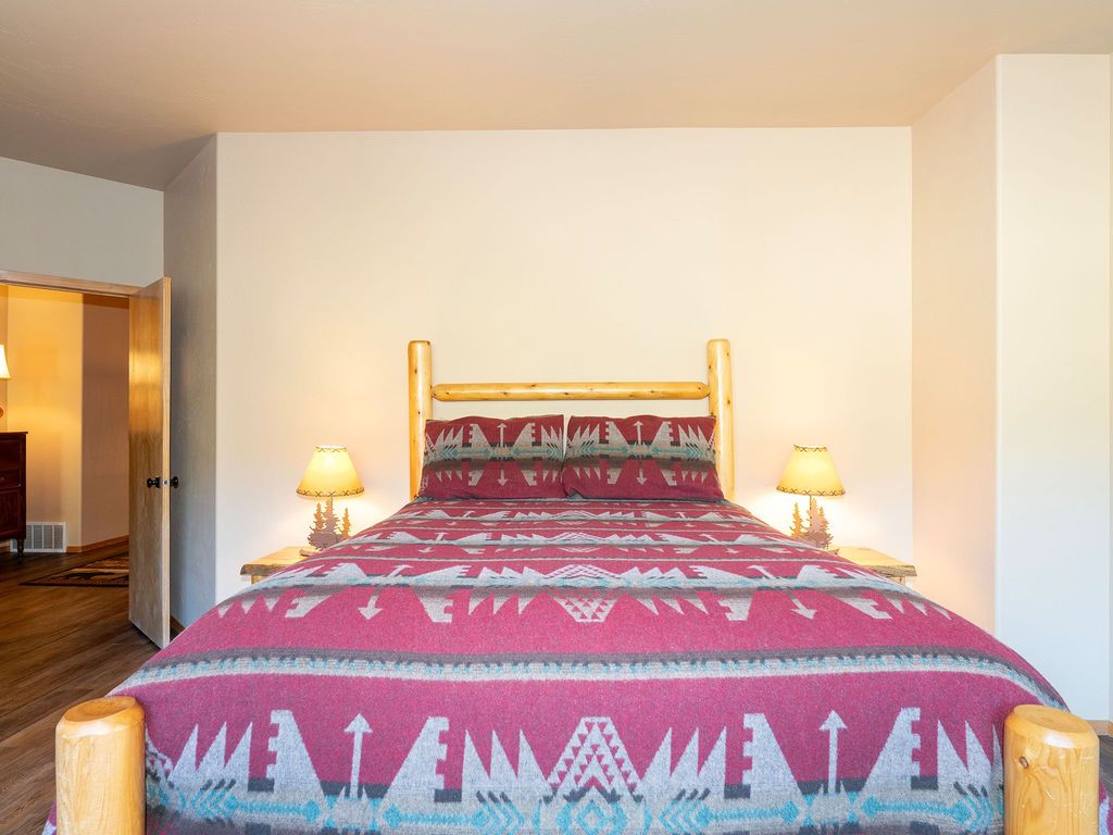 311 Wood Run Drive B, Whitefish, MT 59937 photo 27