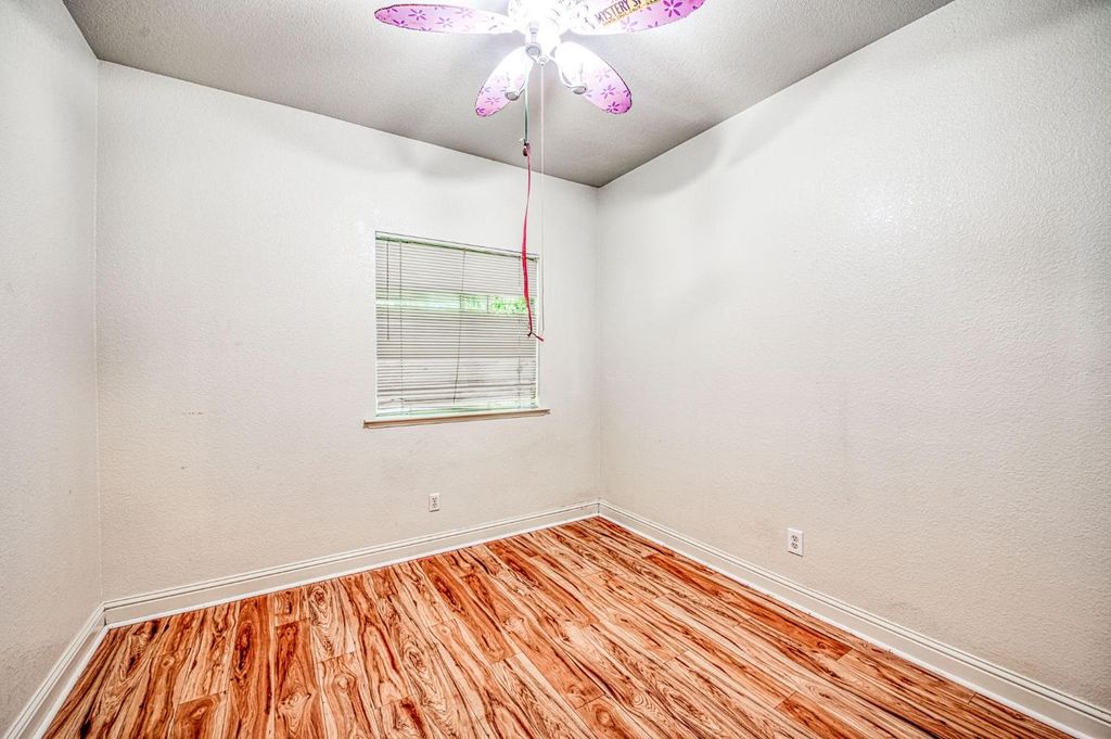 Image 11 of property listing at 2274 S Eddy Avenue, Fresno, CA 93727