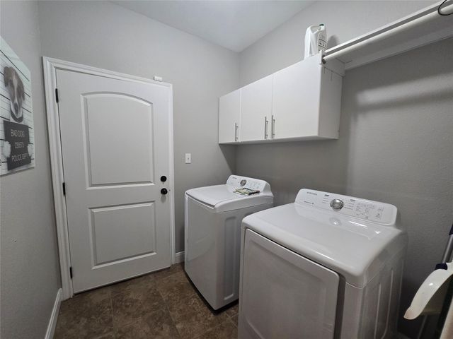 140 Manawianui DR, Bastrop, TX 78602