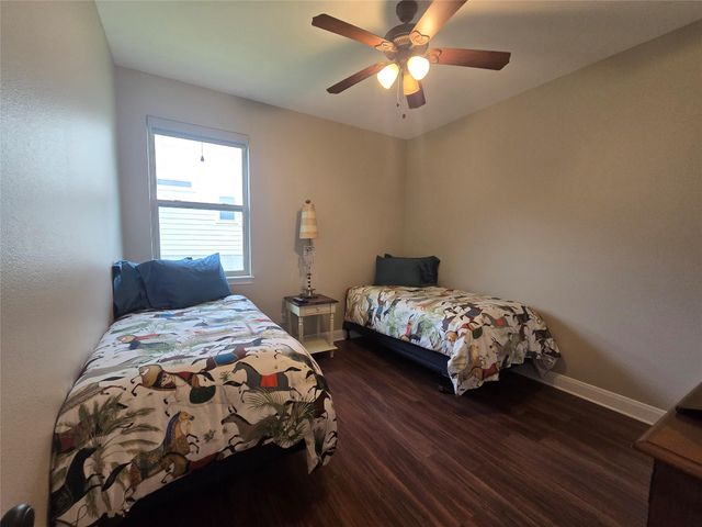 140 Manawianui DR, Bastrop, TX 78602