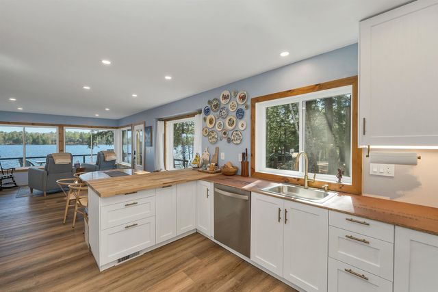 5 Fir Tree Lane, Moultonborough, NH 03254