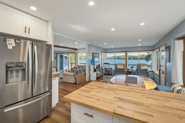 5 Fir Tree Lane, Moultonborough, NH 03254