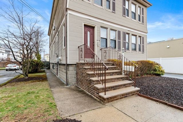 21-23 Seventh St, Medford, MA 02155