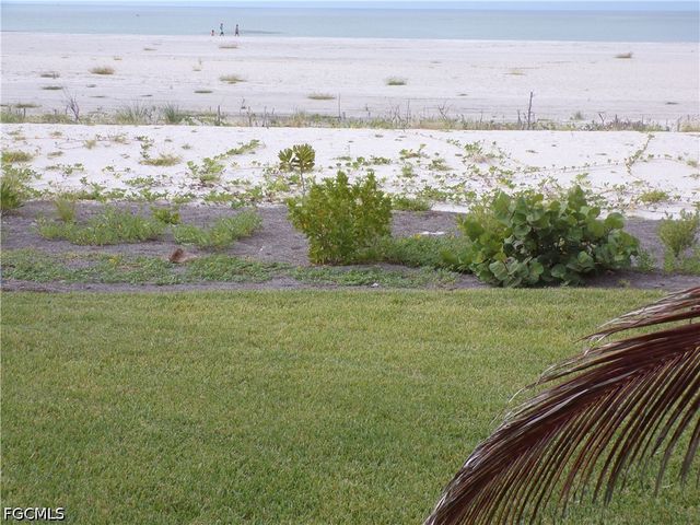 7500 Estero BLVD 201, Fort Myers Beach, FL 33931