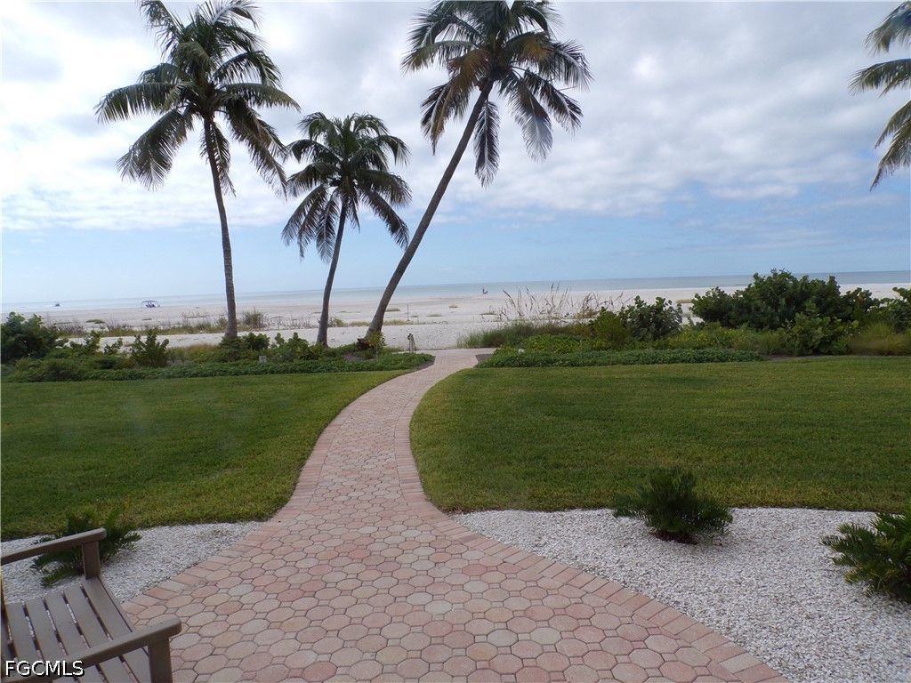 7500 Estero BLVD 201, Fort Myers Beach, FL 33931