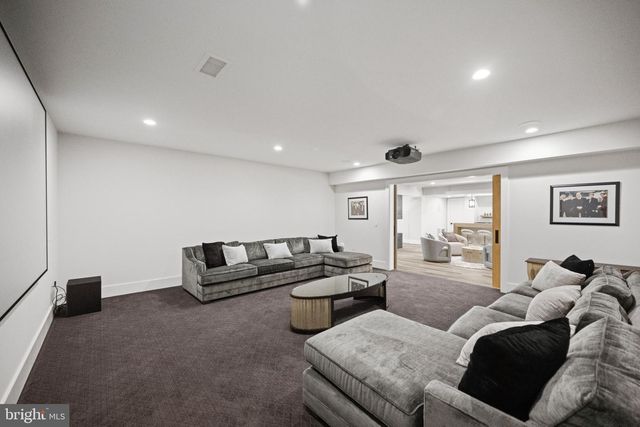 1137 BASIL RD, Mclean, VA 22101
