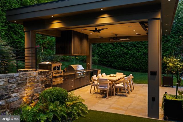 1137 BASIL RD, Mclean, VA 22101