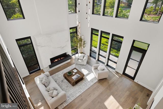 1137 BASIL RD, Mclean, VA 22101