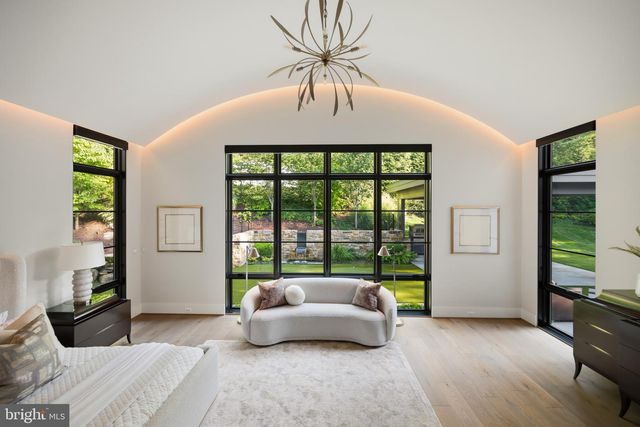 1137 BASIL RD, Mclean, VA 22101