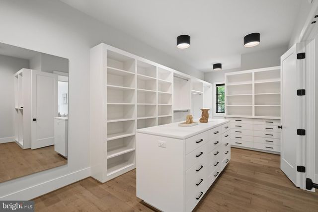 1137 BASIL RD, Mclean, VA 22101