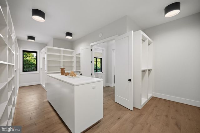 1137 BASIL RD, Mclean, VA 22101