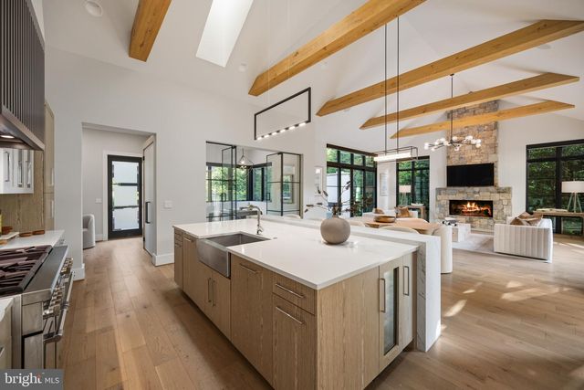 1137 BASIL RD, Mclean, VA 22101
