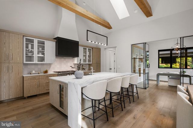 1137 BASIL RD, Mclean, VA 22101
