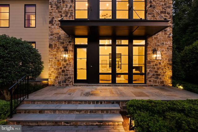 1137 BASIL RD, Mclean, VA 22101