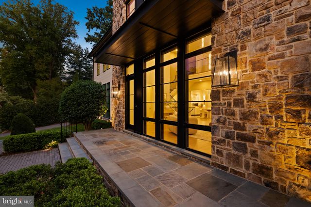 1137 BASIL RD, Mclean, VA 22101