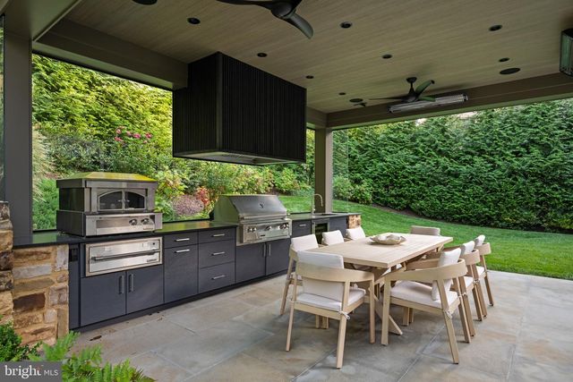 1137 BASIL RD, Mclean, VA 22101