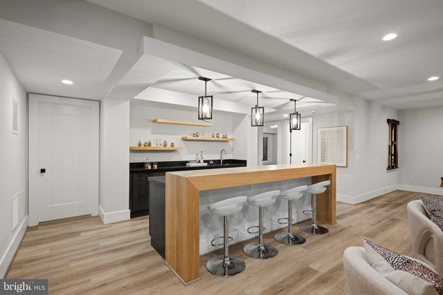 1137 BASIL RD, Mclean, VA 22101