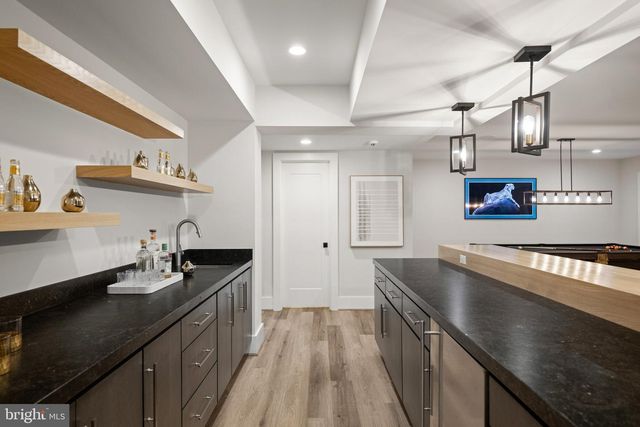 1137 BASIL RD, Mclean, VA 22101