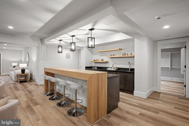 1137 BASIL RD, Mclean, VA 22101