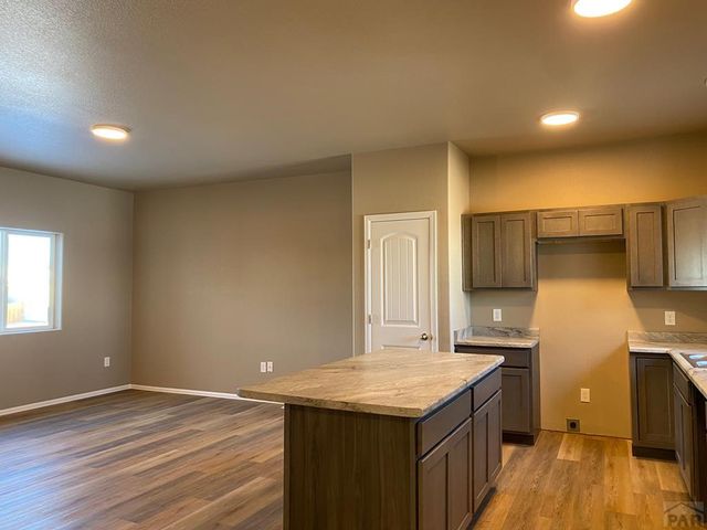 3526 Wapiti Ln, Pueblo, CO 81005